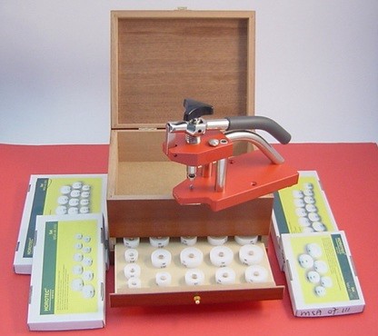 DELUXE HOROTEC PRESS IN WOODEN CASE - Click Image to Close