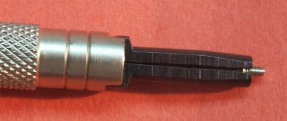 SPECIAL SCREW DRIVER WITH HOLDING SCREW FUNCTION