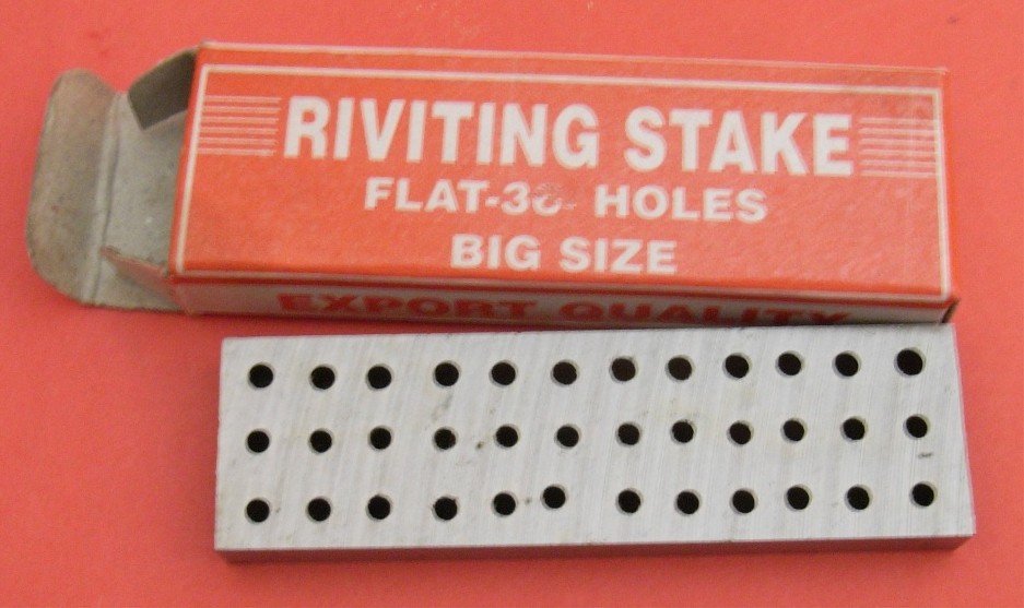 RIVETTING FLAT STAKE, LARGE WITH 36 HOLES - Click Image to Close