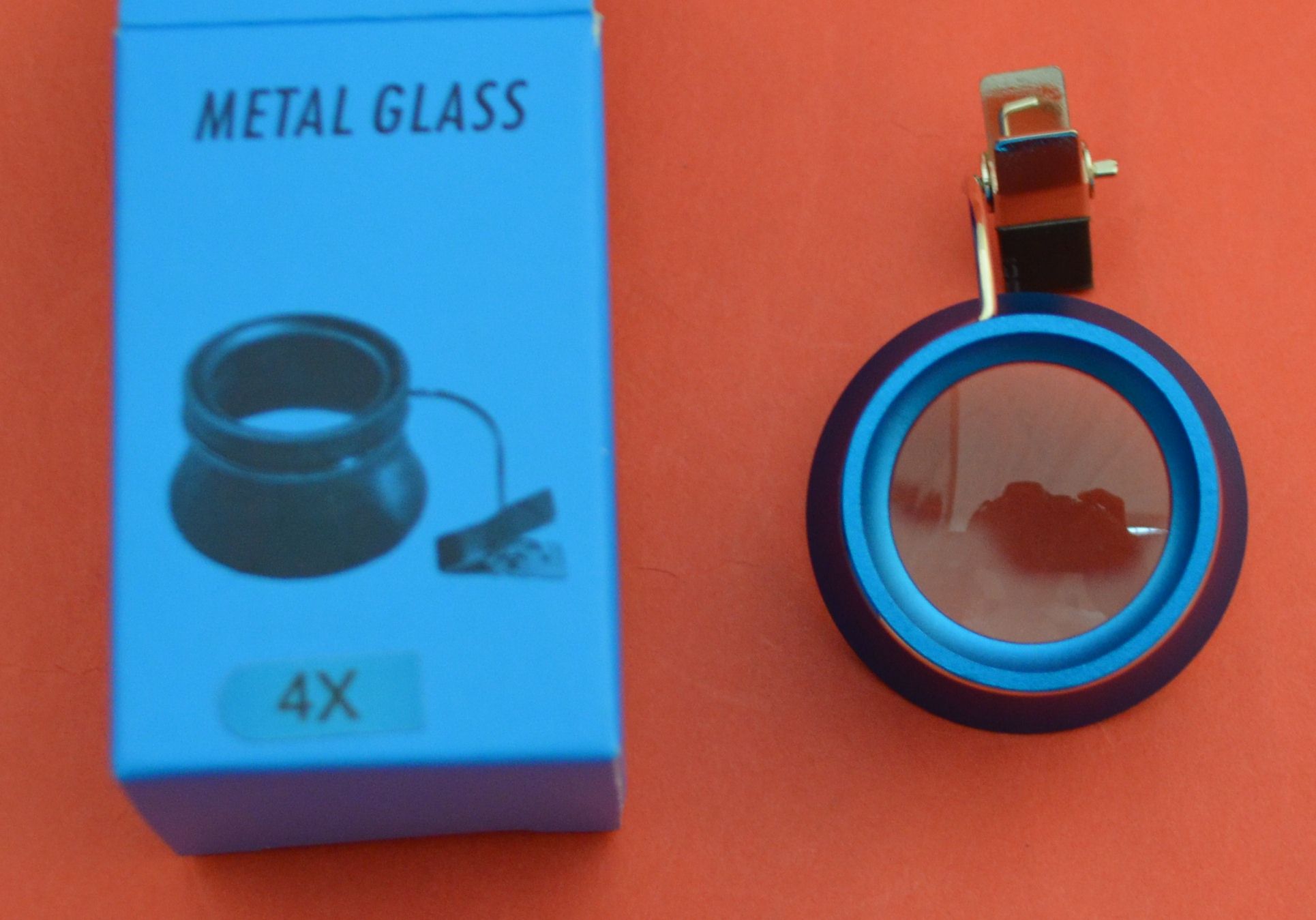 EYE LOUPE WITH CLIP AND ALUMINIUM CASE