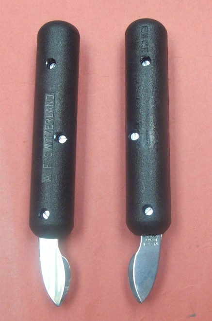 ERGONOMIC HANDLE PEN KNIFE - Click Image to Close